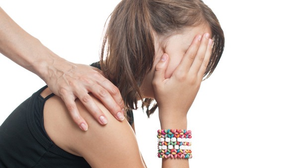 女子腹部痒,医生用镊子夹出18只阴虱!原来阴虱有5个传播途径!